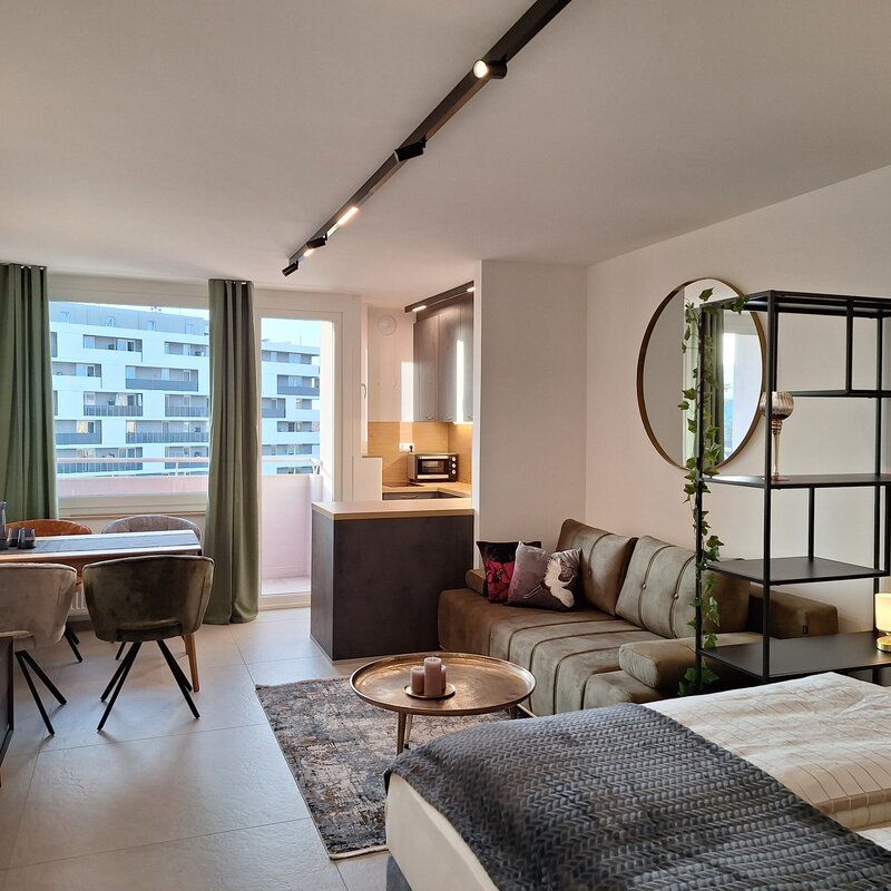 Modernes Studio Apartment mit Aussicht – Kurzzeitmiete & Wohnen auf Zeit in Salzburg für 1 bis 6 Monate.