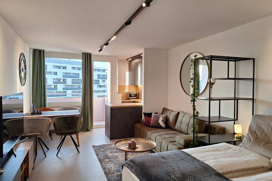 Modernes Studio Apartment mit Aussicht – Kurzzeitmiete & Wohnen auf Zeit in Salzburg für 1 bis 6 Monate.