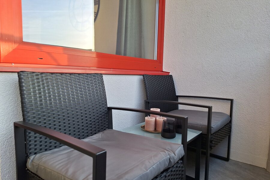 Terrassenmöbel auf Loggia