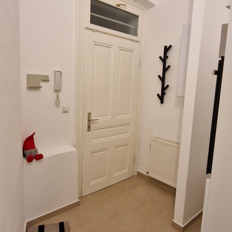 Eingangsbereich mit Garderobe | © GG