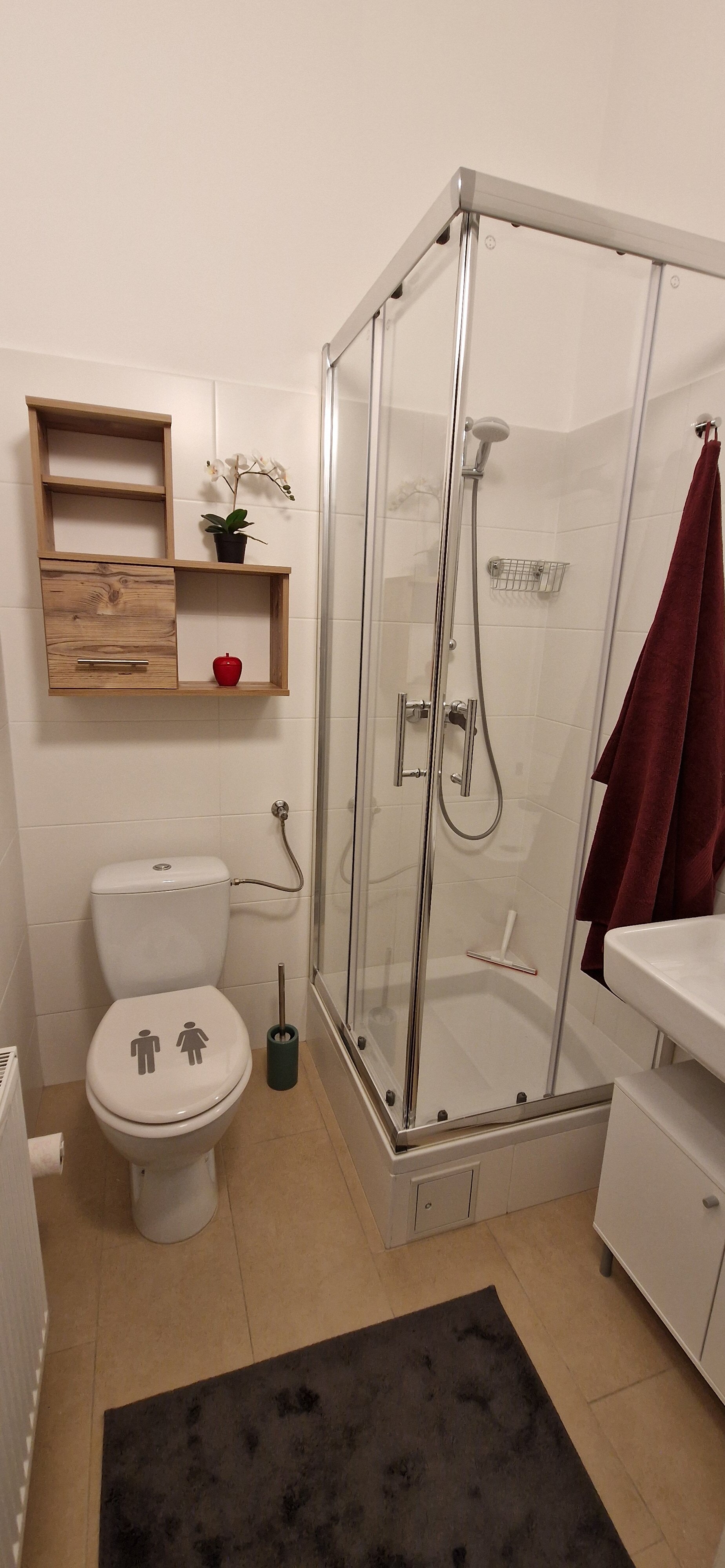 Wasch- und Pflegebereich | © GG