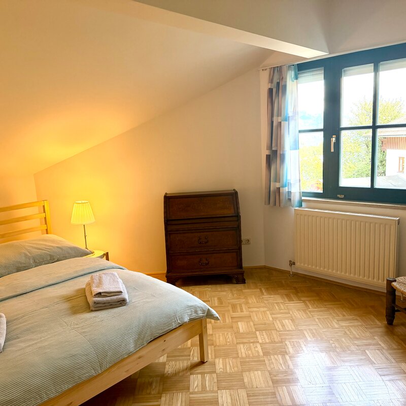 Schlafzimmer 2