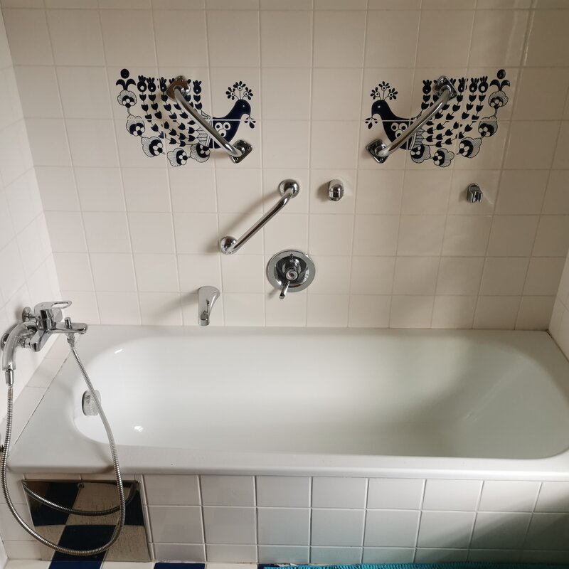 Bathtub