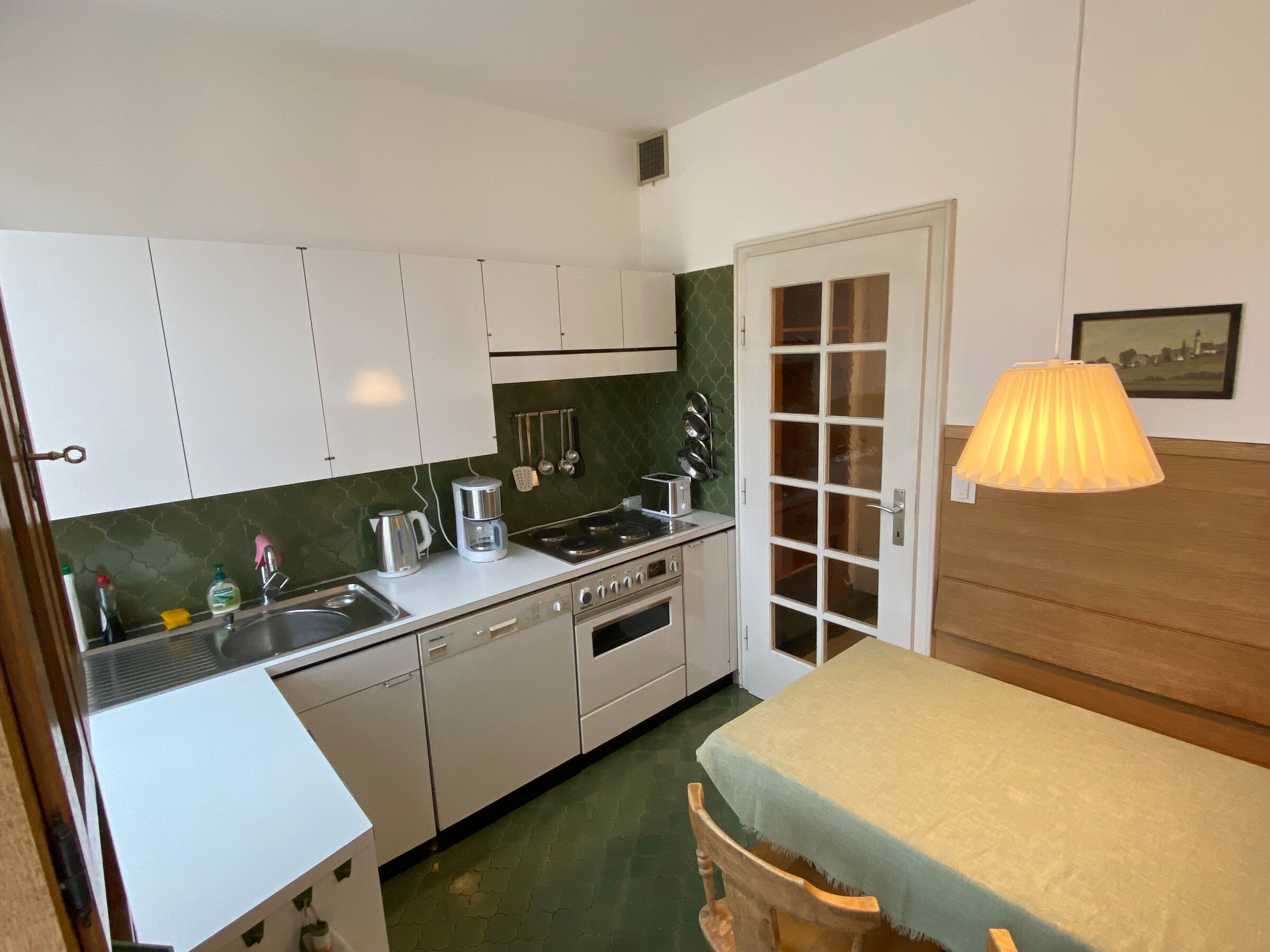 Küche mit gemütlicher Sitzecke