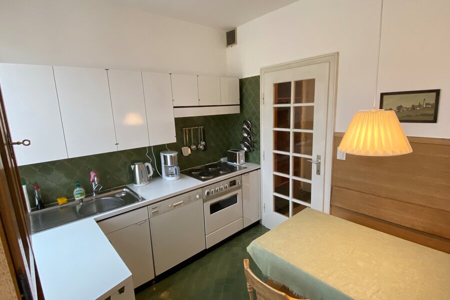 Küche mit gemütlicher Sitzecke