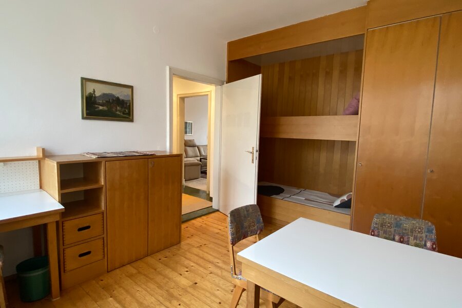 Studienzimmer mit Einzelbett