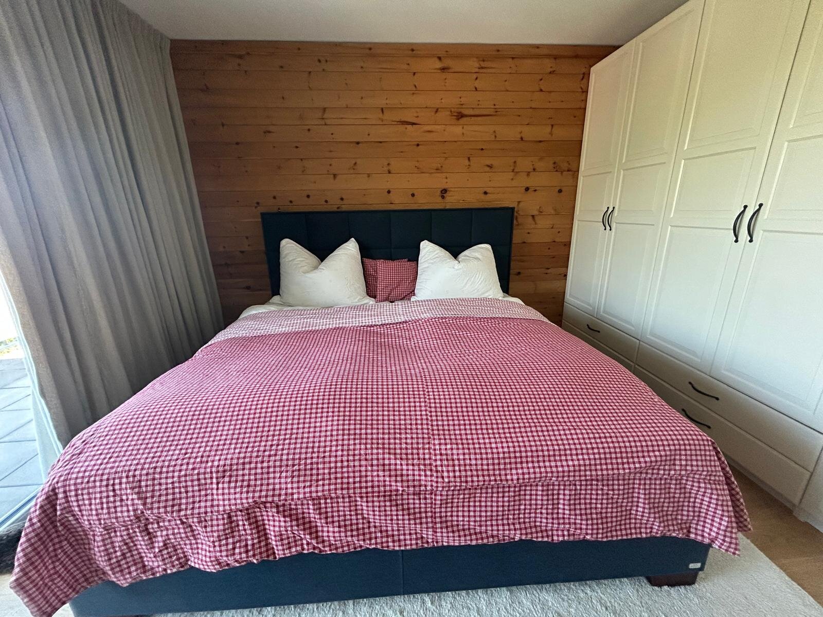 Schlafzimmer 2