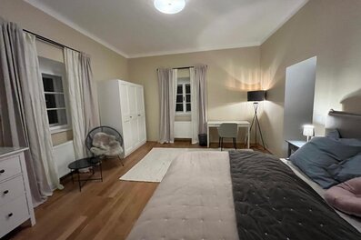 Schlafzimmer im 2. Stock