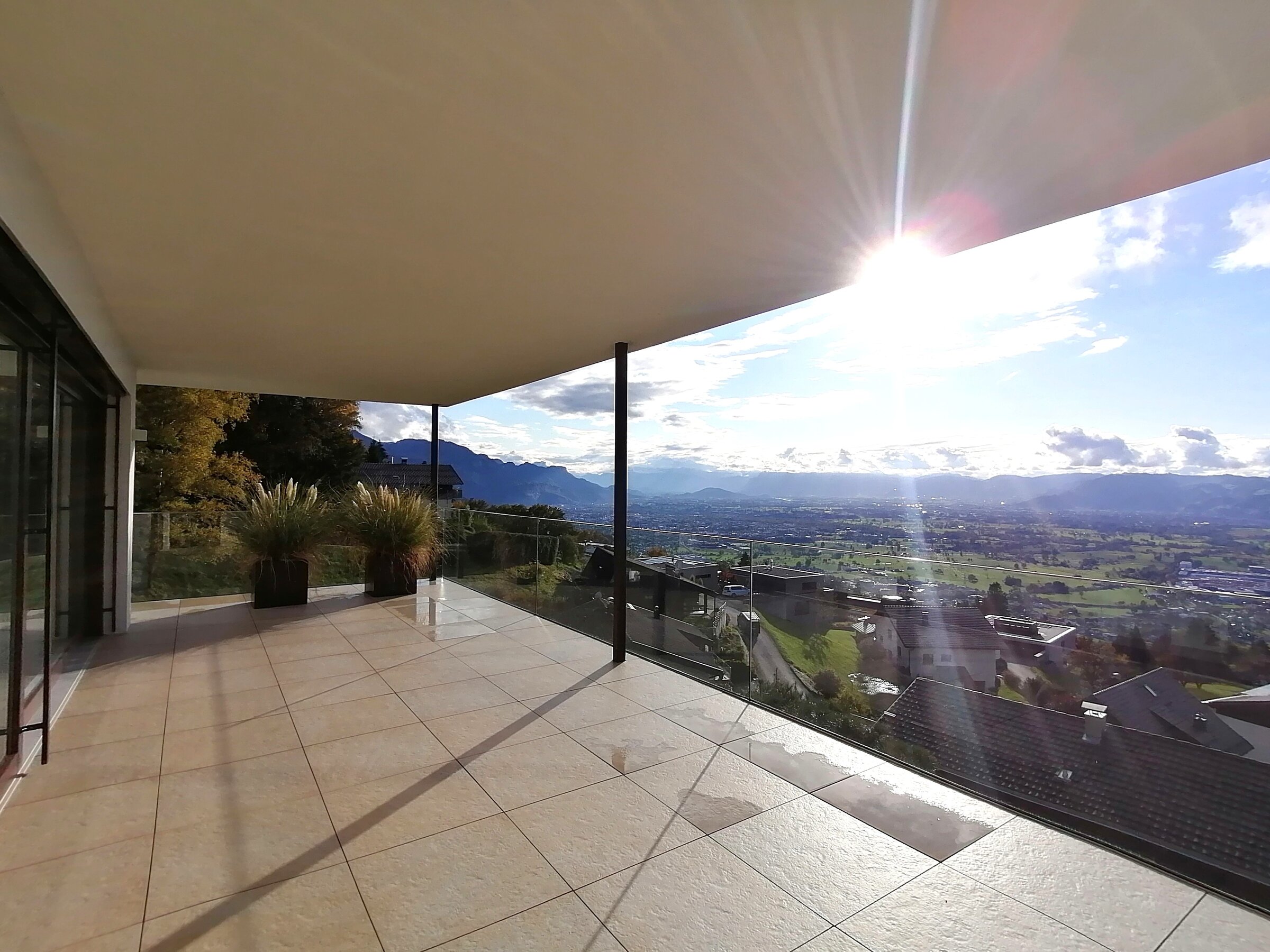 Balkon mit Blick nach Süd-Westen | © Isabel Pfanner
