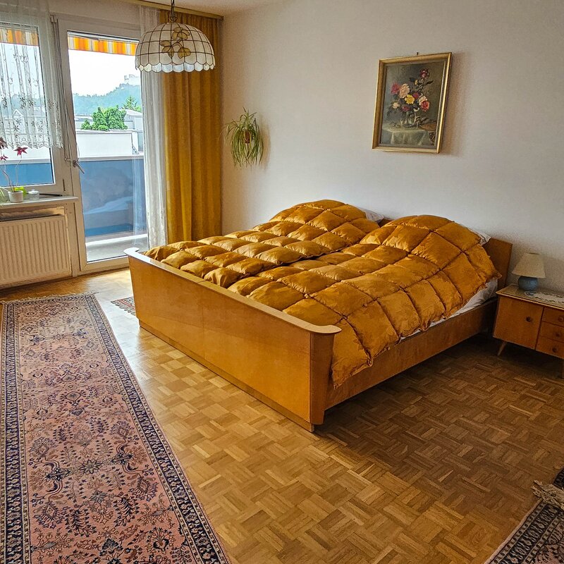 Schlafzimmer, Ehebett trennbar 