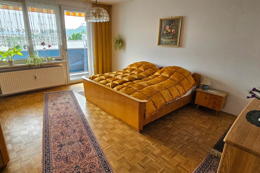 Schlafzimmer, Ehebett trennbar 