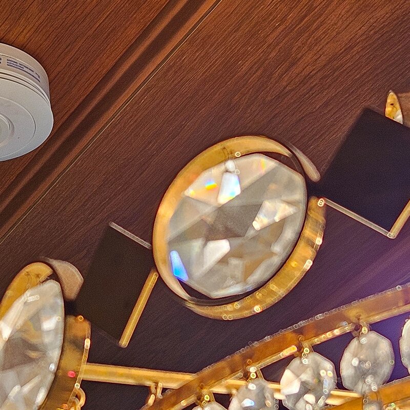 Smoke detectors in all rooms