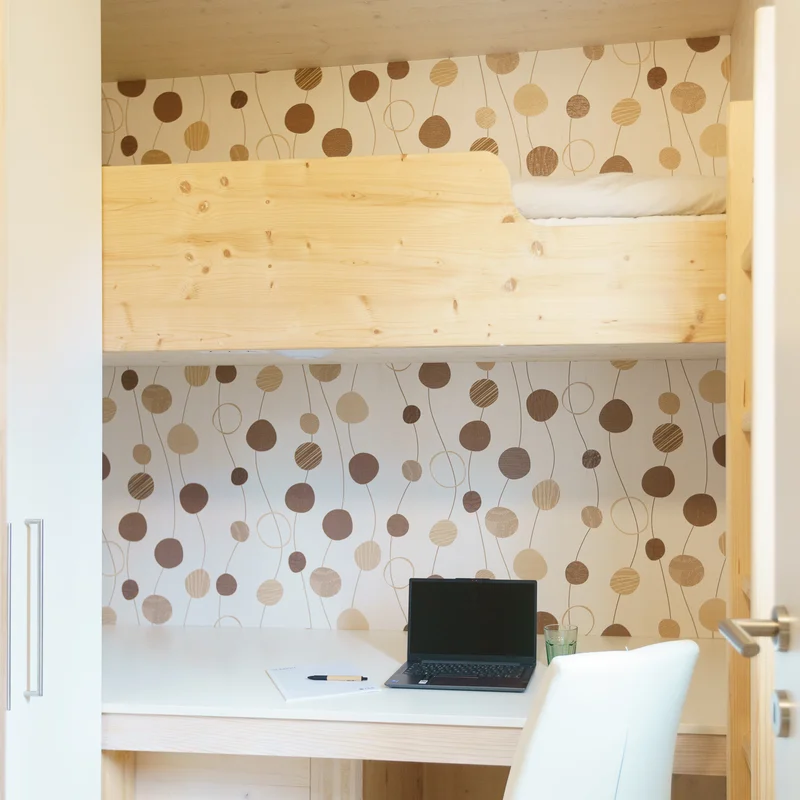 Schlafzimmer 2 / Arbeitsplatz | © Martina Draper