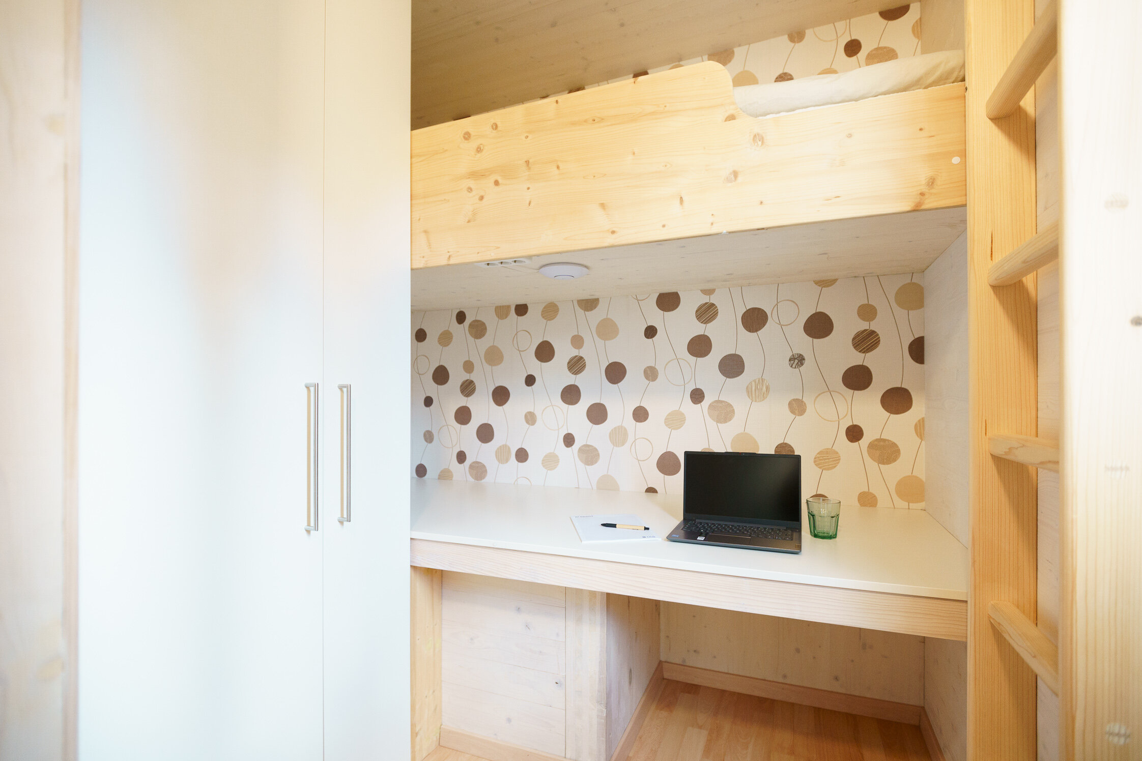 Schlafzimmer 2 / Arbeitsplatz | © Martina Draper