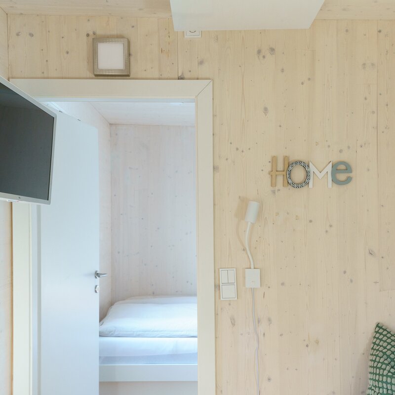 Blick ins Schlafzimmer 1 | © Martina Draper