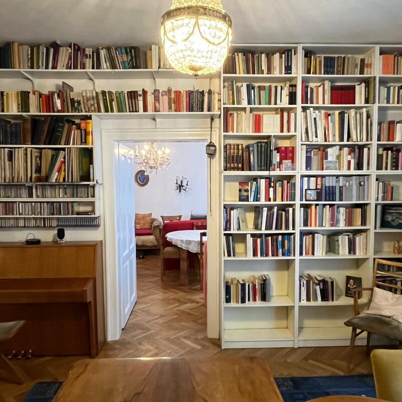 Arbeitszimmer Blick ins Wohnzimmer