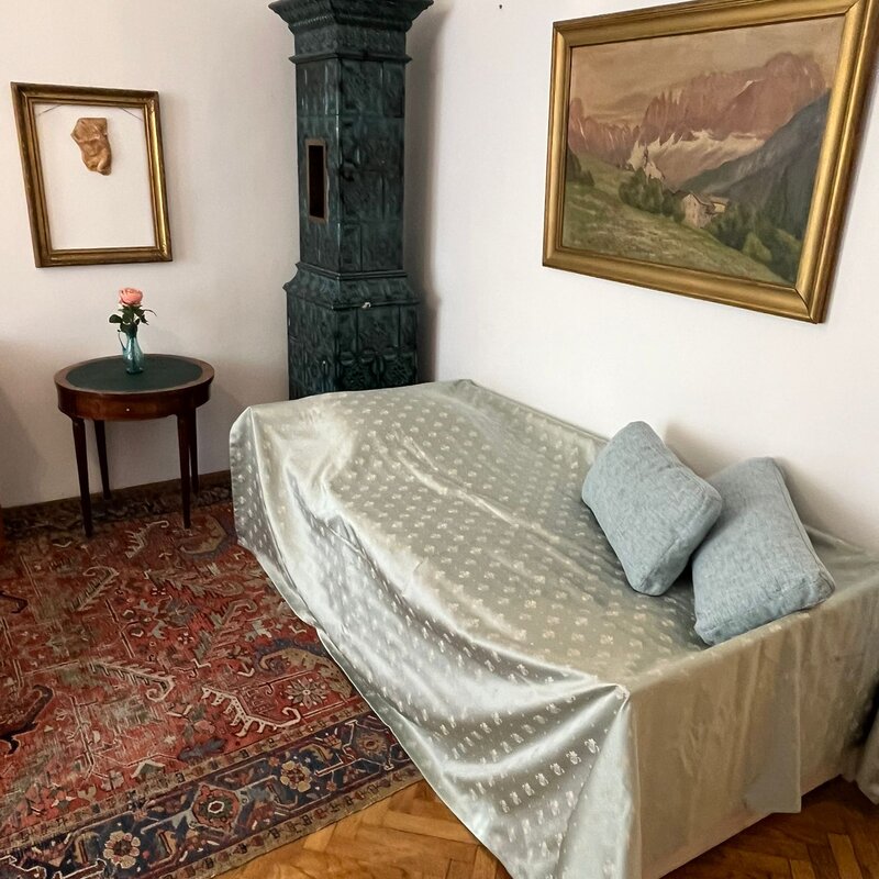 Einzelbett im Schlafzimmer