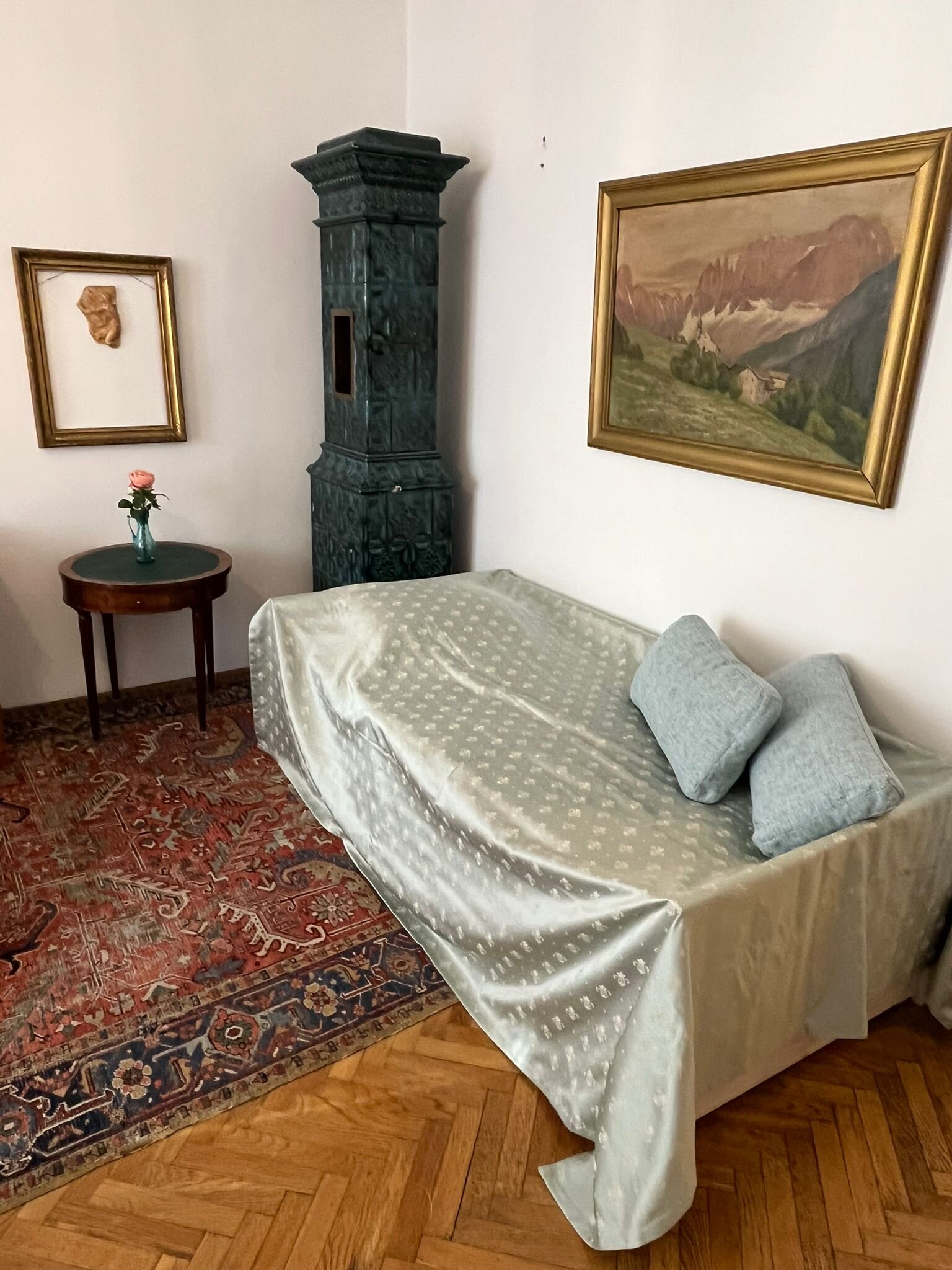 Einzelbett im Schlafzimmer