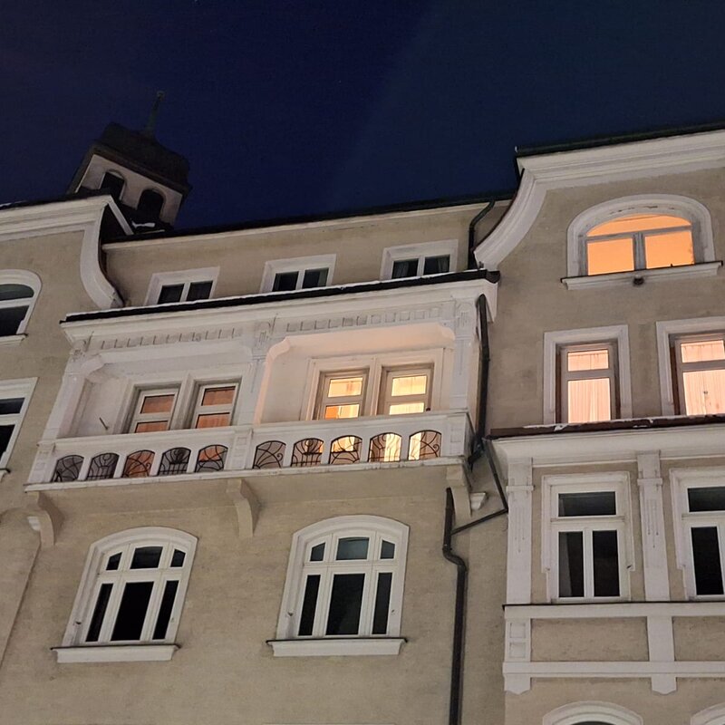 Großer Balkon über Schlafzimmer und Arbeitszimmer
