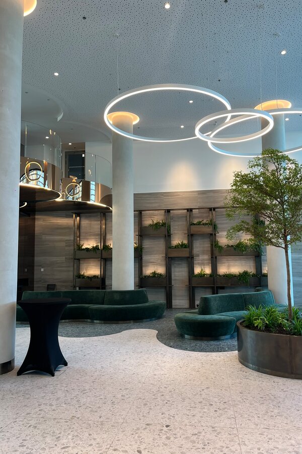 Lobby entrance groundfloor