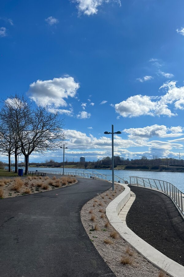 Promenade new danube river