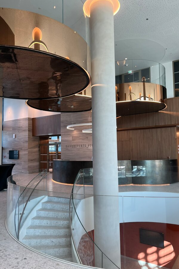 Lobby entrance groundfloor