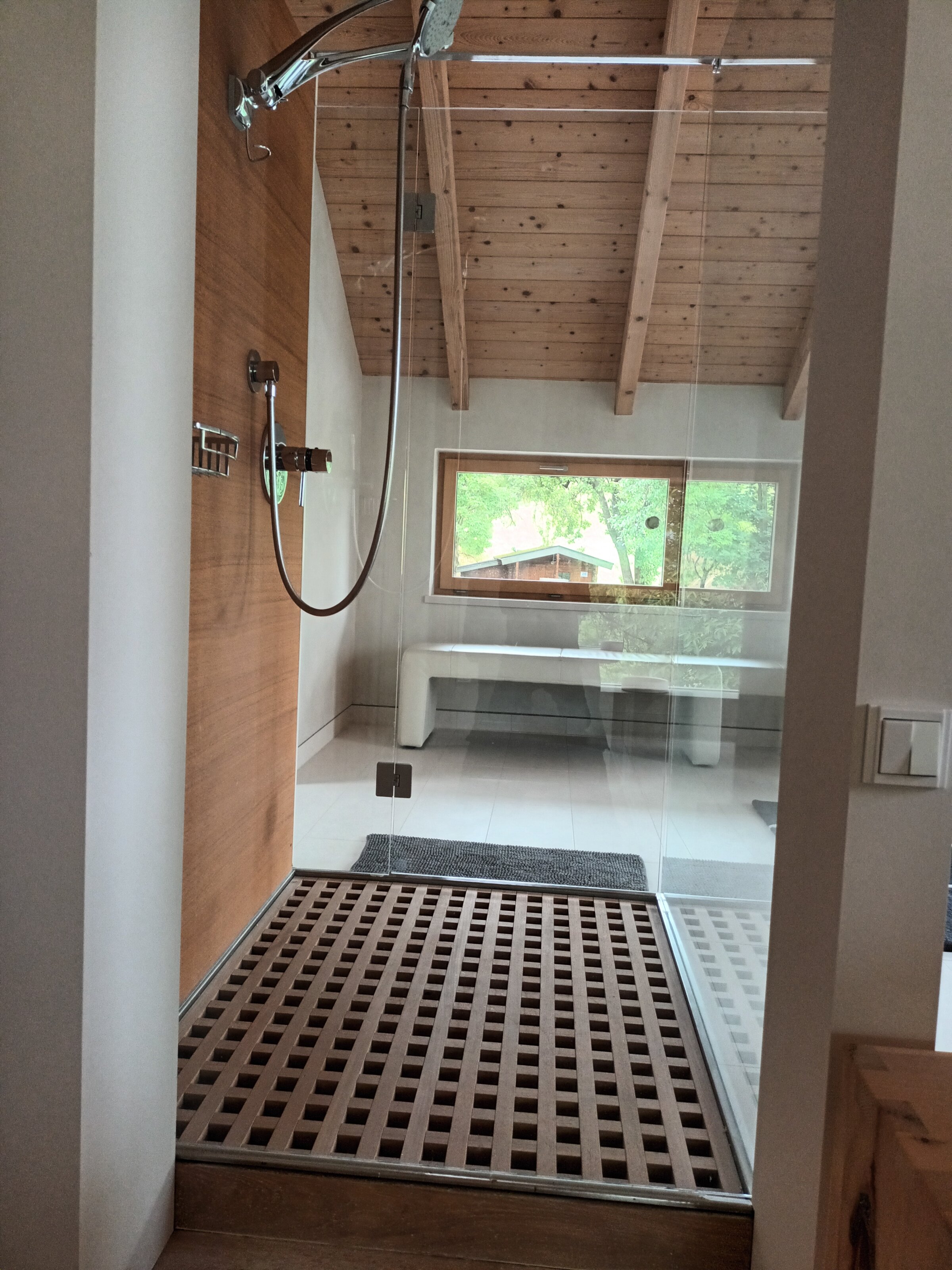 Blick aus der Dusche OG
