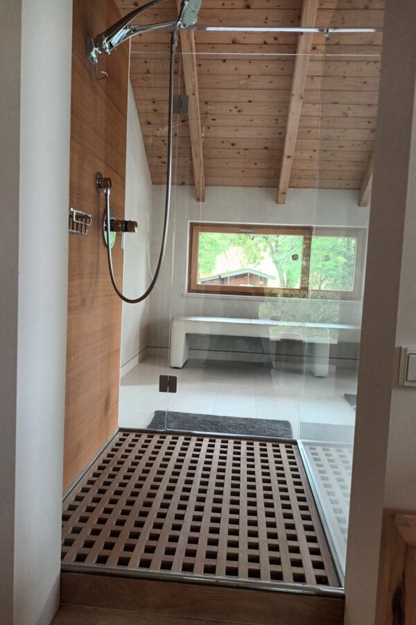 Blick aus der Dusche OG