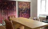 Sehr geräumiger Arbeweitsraum | © UM