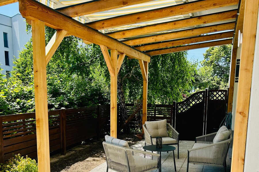 Terrasse mit Markise