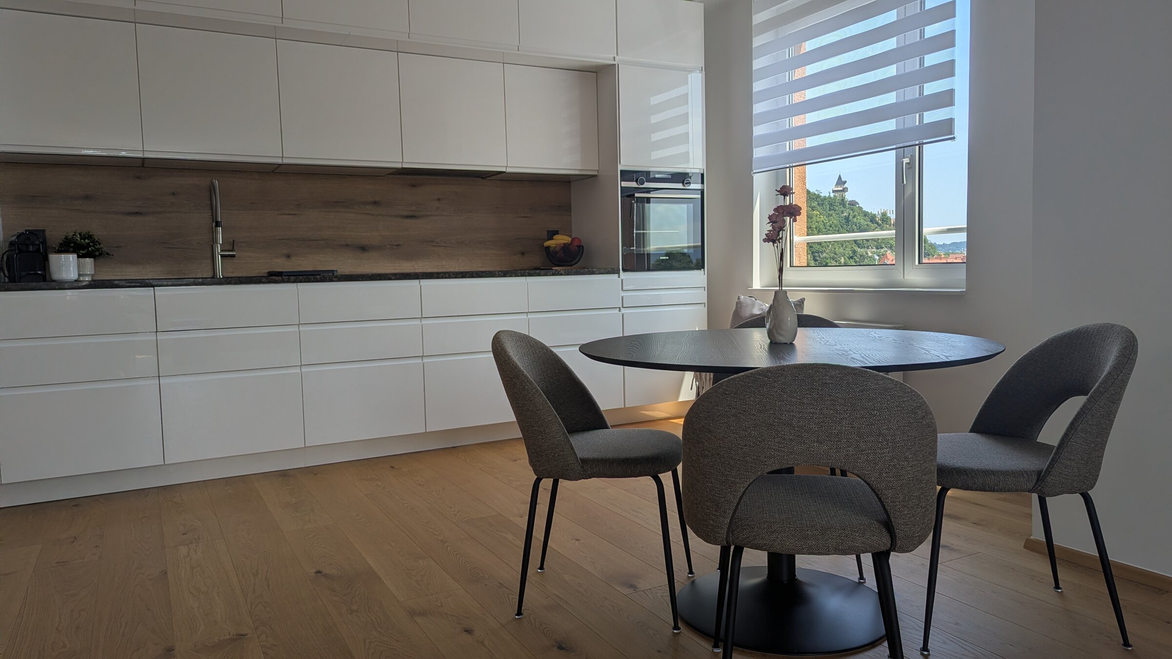 Bright 2-room apartment – short-term rental & temporary housing for 1 to 6 months in Graz