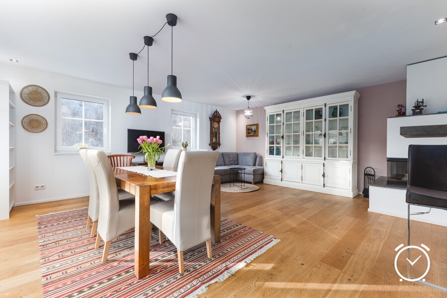 Living and dining area