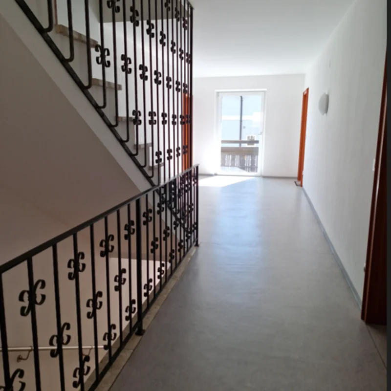 Balkon zur Wohnung durch den Flur | © Silvana