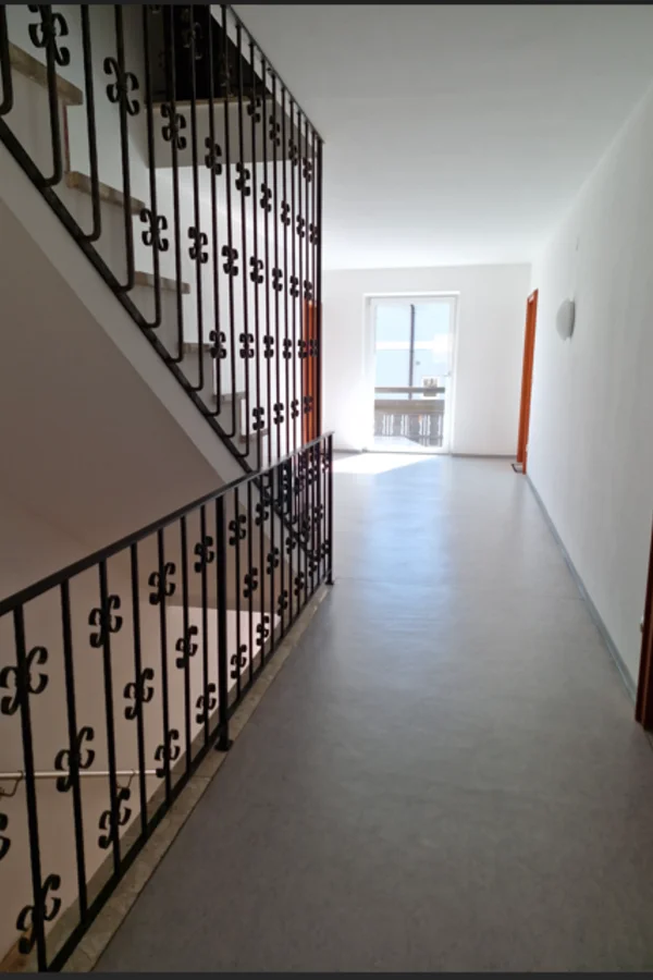 Balkon zur Wohnung durch den Flur | © Silvana