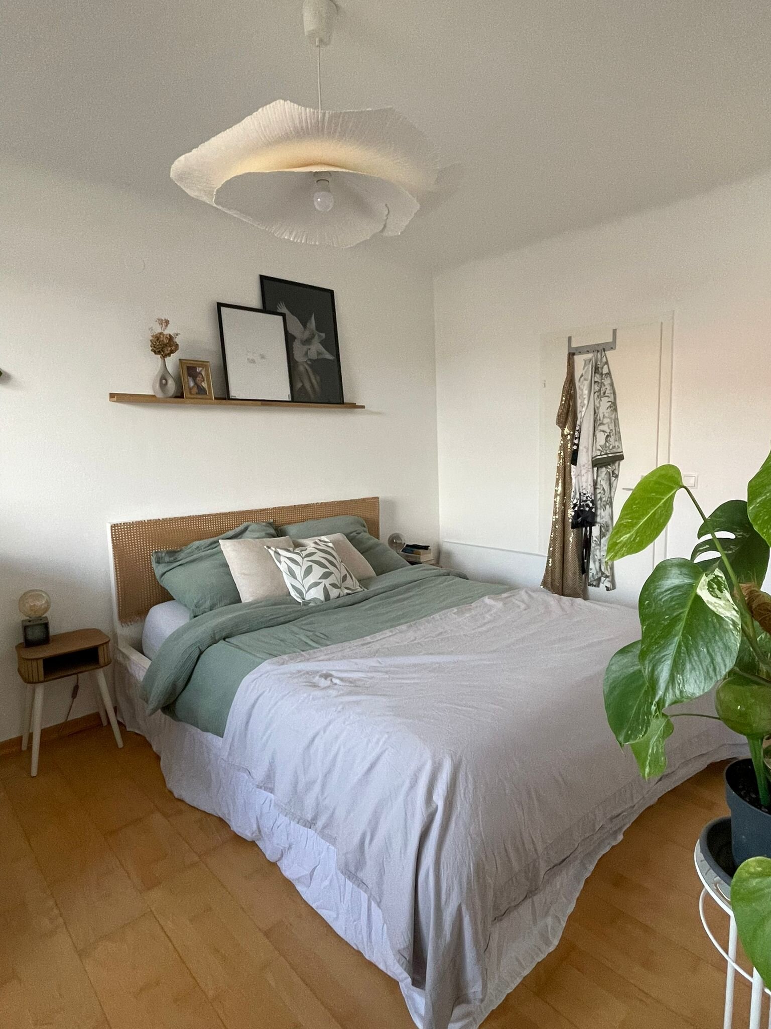 Schlafzimmer mit begehbarem Schrank