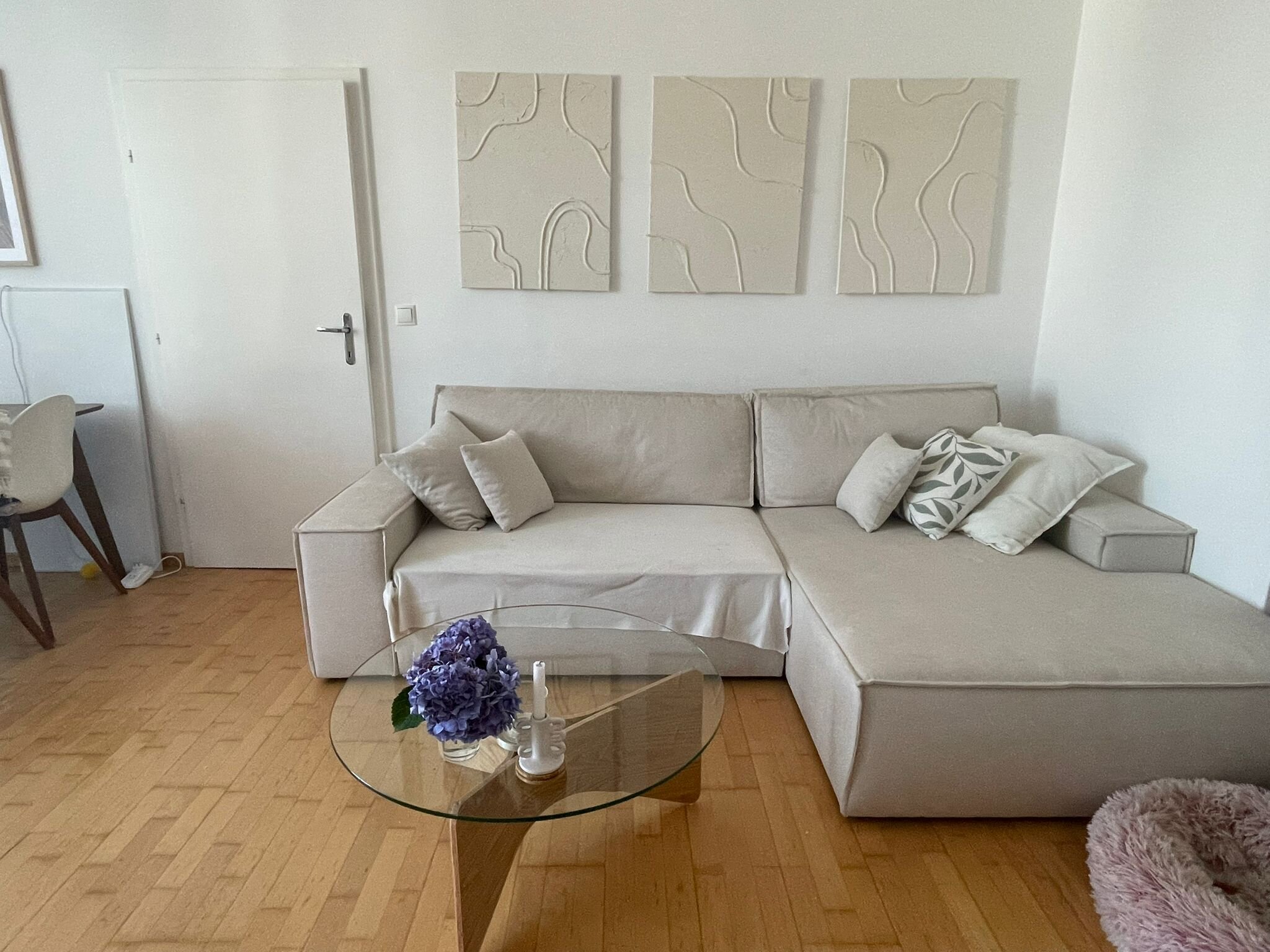 Gemütliche große Couch, zum Ausziehen