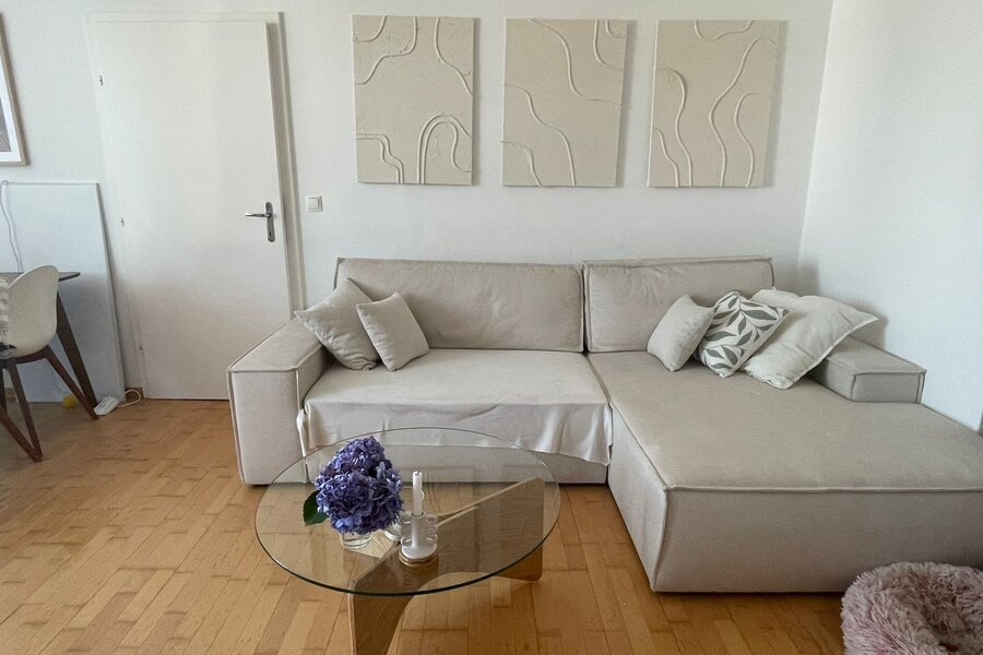 Gemütliche große Couch, zum Ausziehen