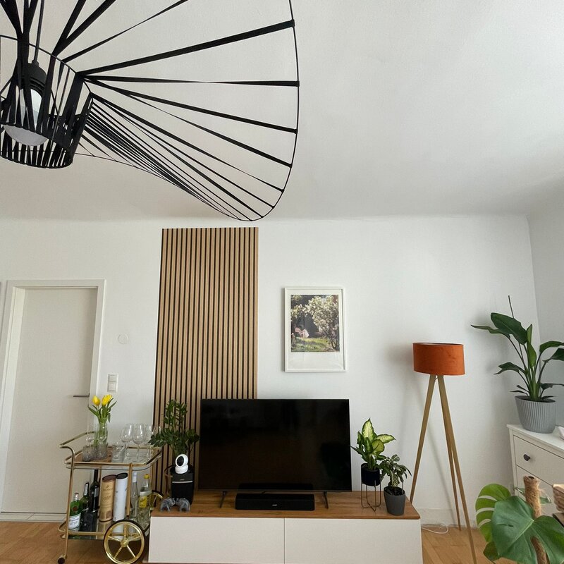 Media-Wand im Wohnzimmer