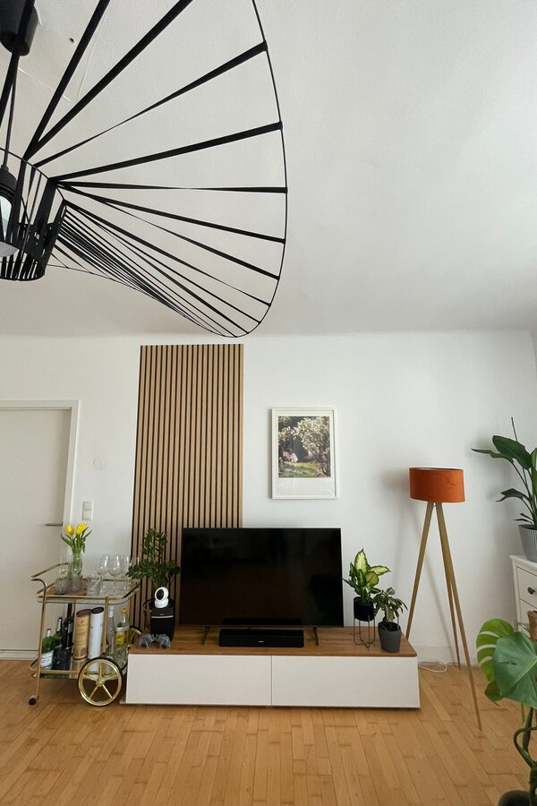 Media-Wand im Wohnzimmer