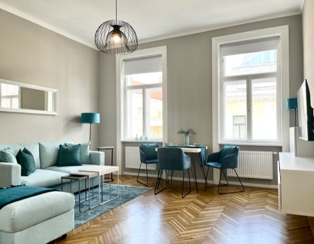 the living room - friendly and bright