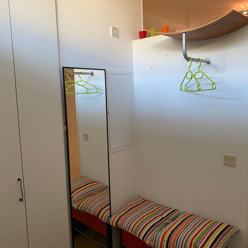 Garderobe, große Einbauschränke | © AB