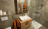 barrier-free shower