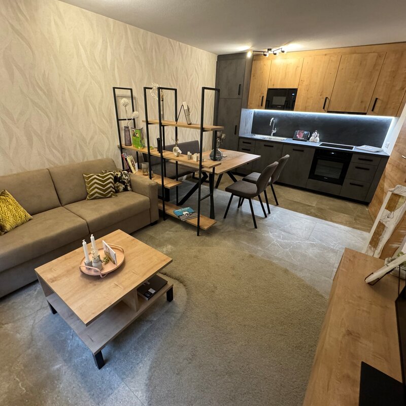 mit Küchenzeile, mit TV, Schlafsofa ausziehbar für 2 Personen