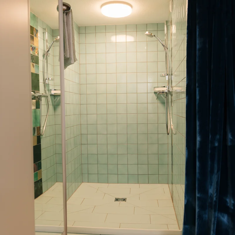 big shower | © villamarwa