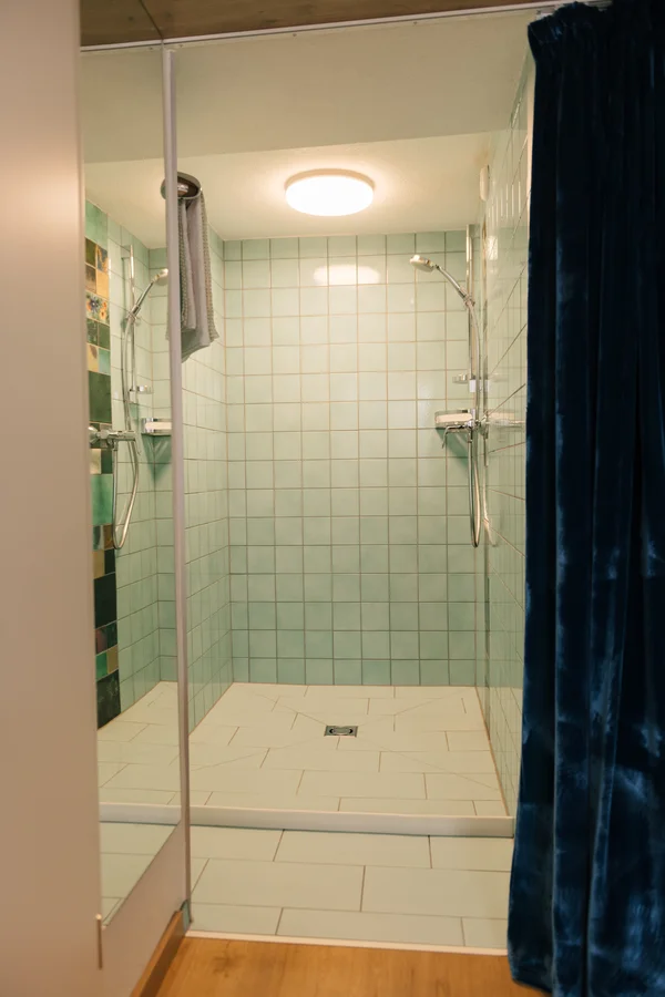 big shower | © villamarwa