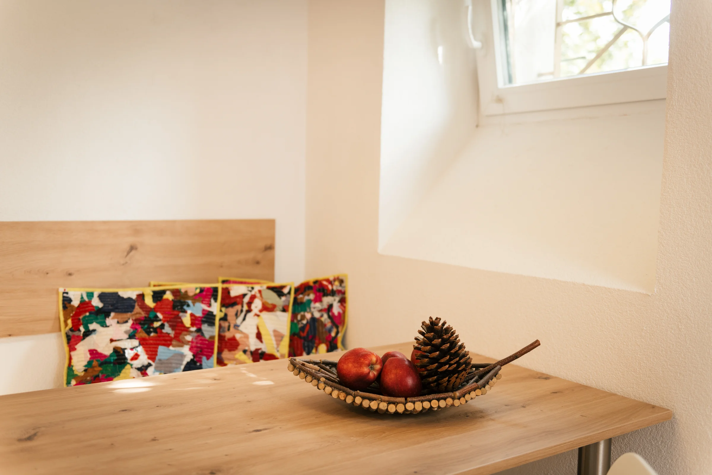 dining and working space | © villamarwa