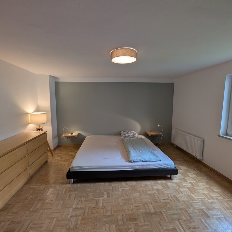 Schlafzimmer mit Gartenblick