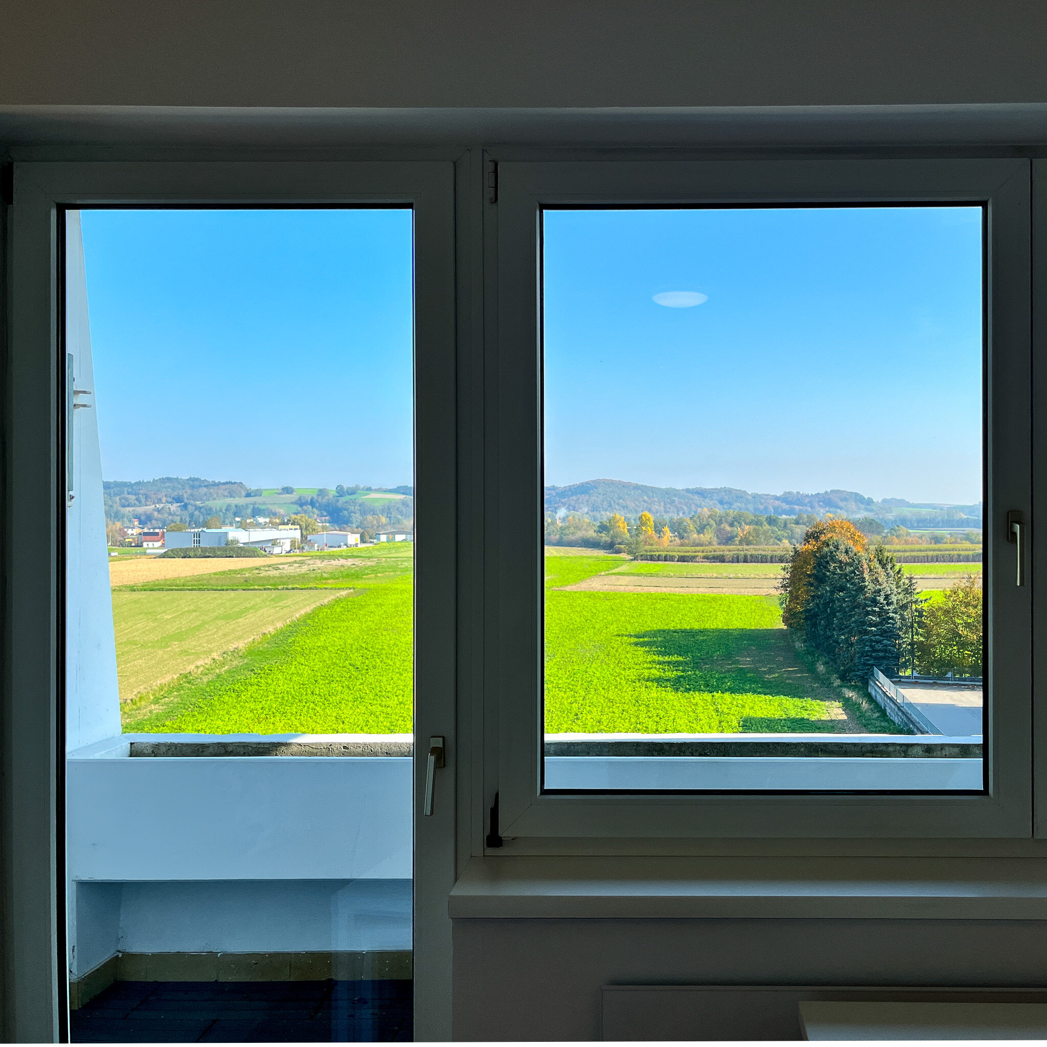Aussicht vom 3. Stock in die Natur am Ortsrand von Persenbeug | © Gerald Scharf