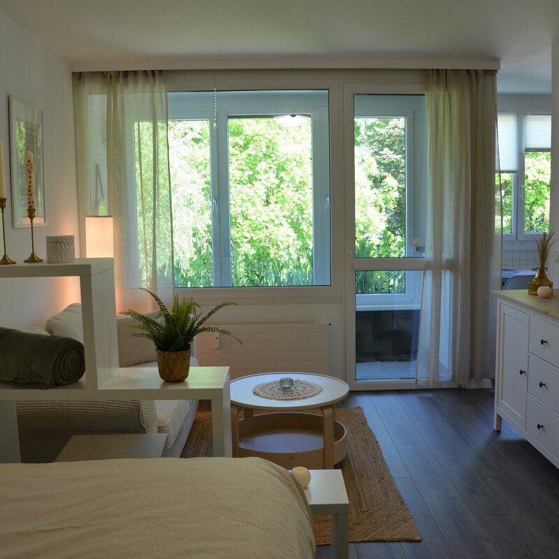 eine helle, ruhige und gemütliche Wohnung