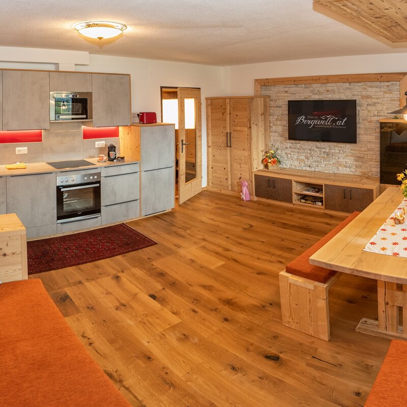 großzügige Wohnküche